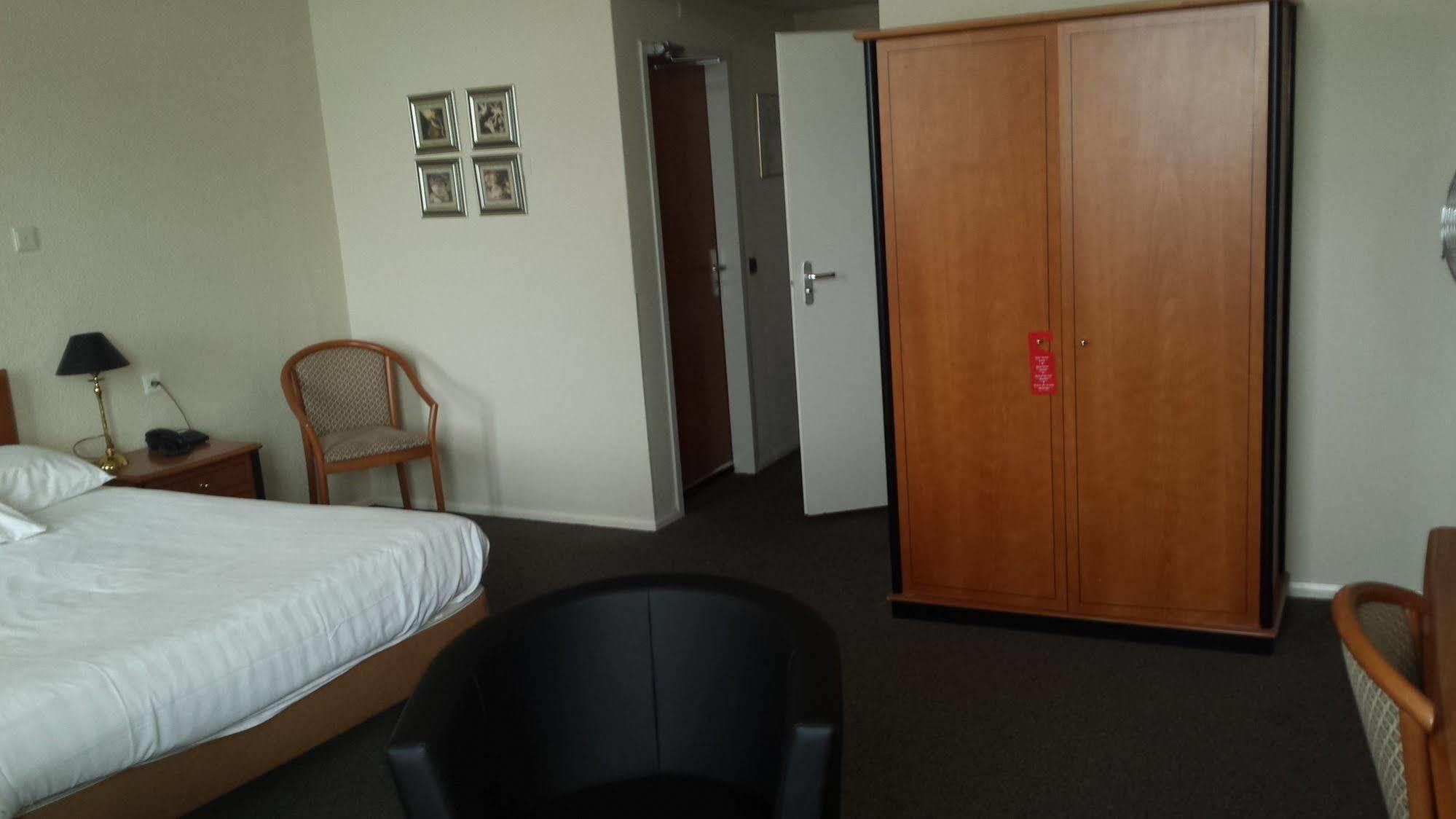 Hotel Wilhelmina Venlo Luaran gambar